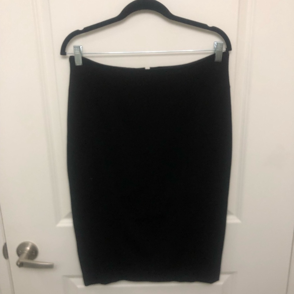 White House Black Market Classic Black Pencil‎ Skirt with Back Slit